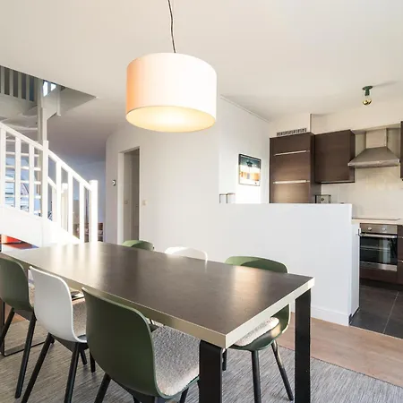 Stijlvol & Lichtrijk Penthouse App Met Parking *